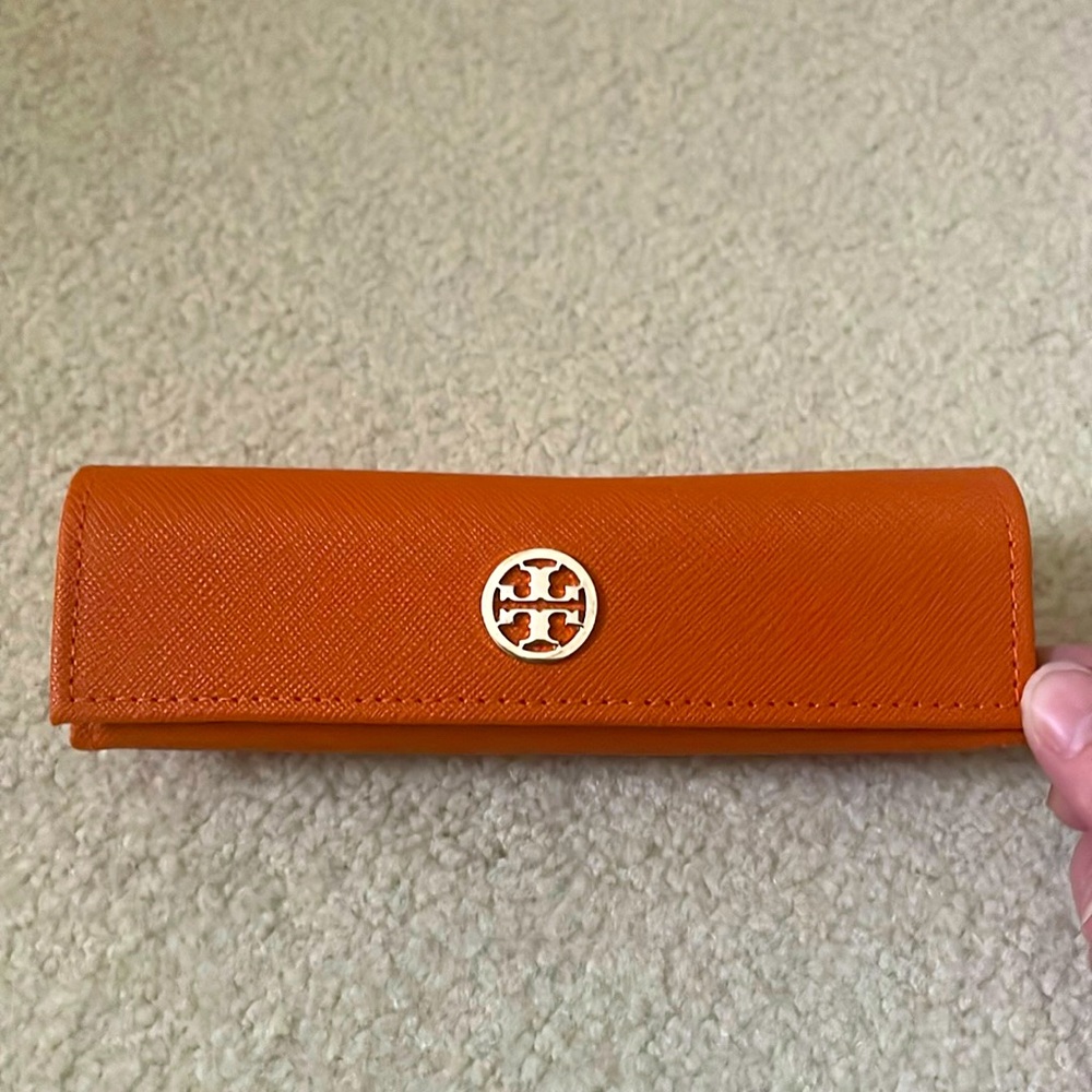 Tory Burch glasses case orange textured leather magnetic snap closure felt lined